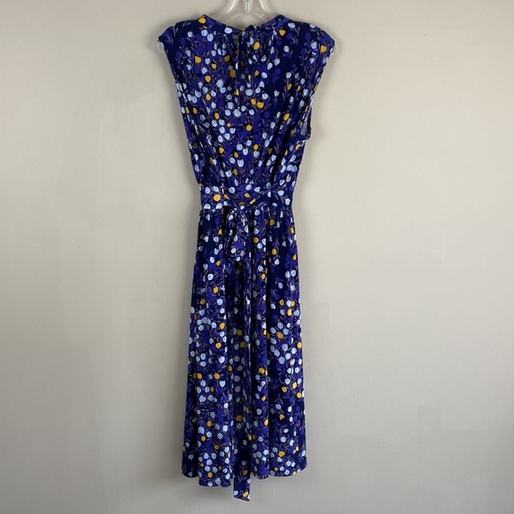 Leota Mindy Shirred Midi Dress In Woodberry Size Large - Picture 3 of 15